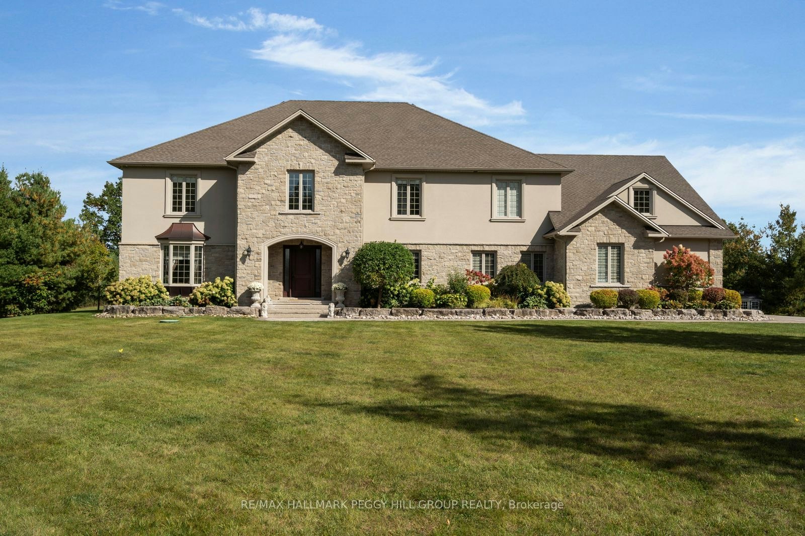 31 Loftus Road, Springwater, ON, L0L 2K0