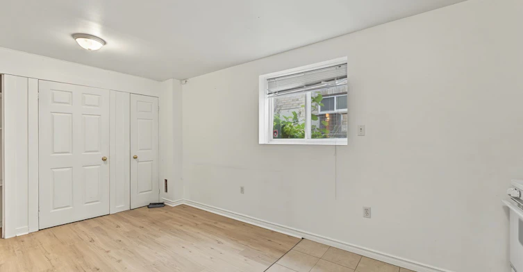Lower-37 Forest Dale Drive, Barrie, ON, L4M 6M7 - 5
