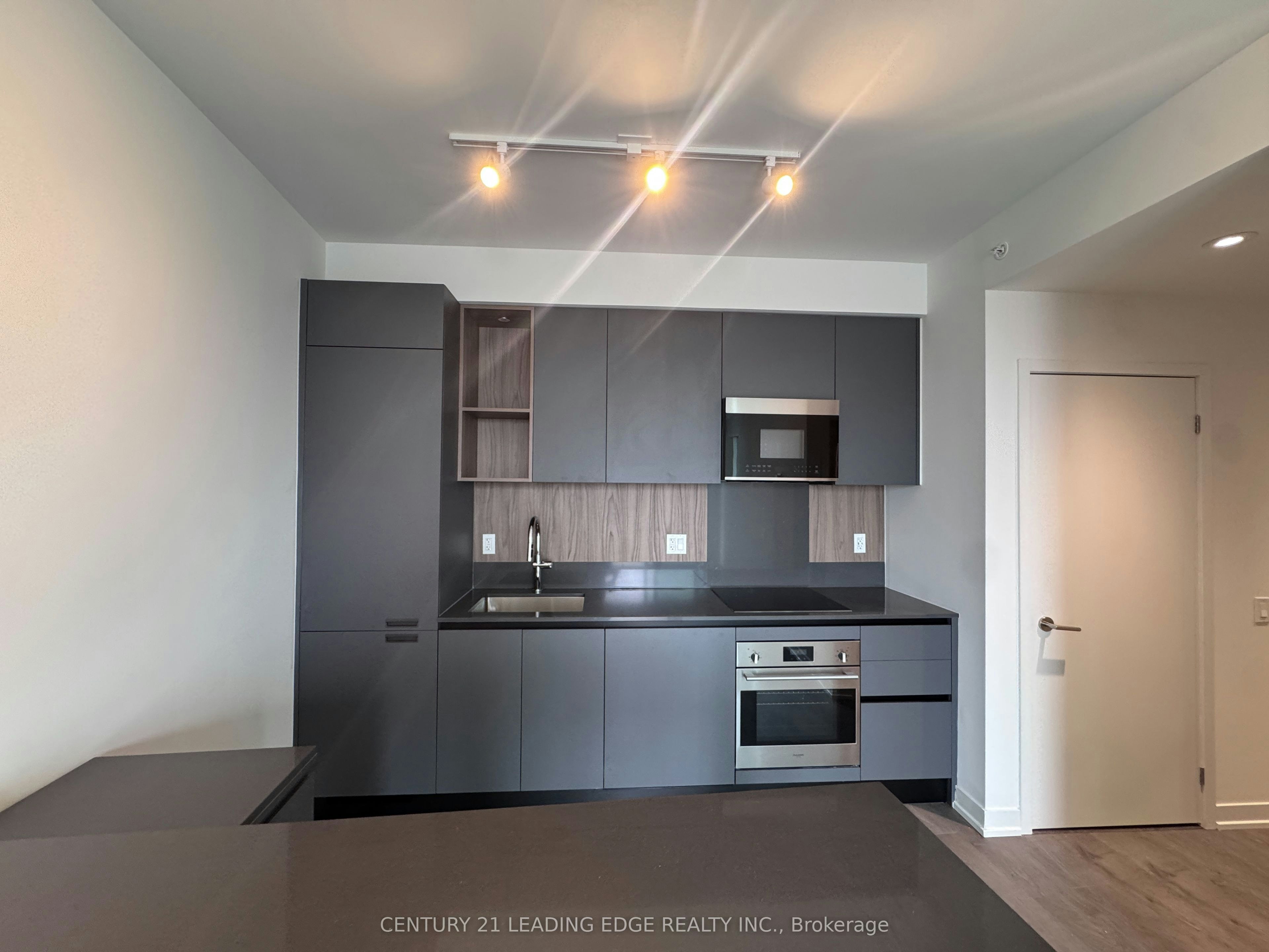 1606-39 Mary Street, Barrie, ON, L4N 1S9 - 11