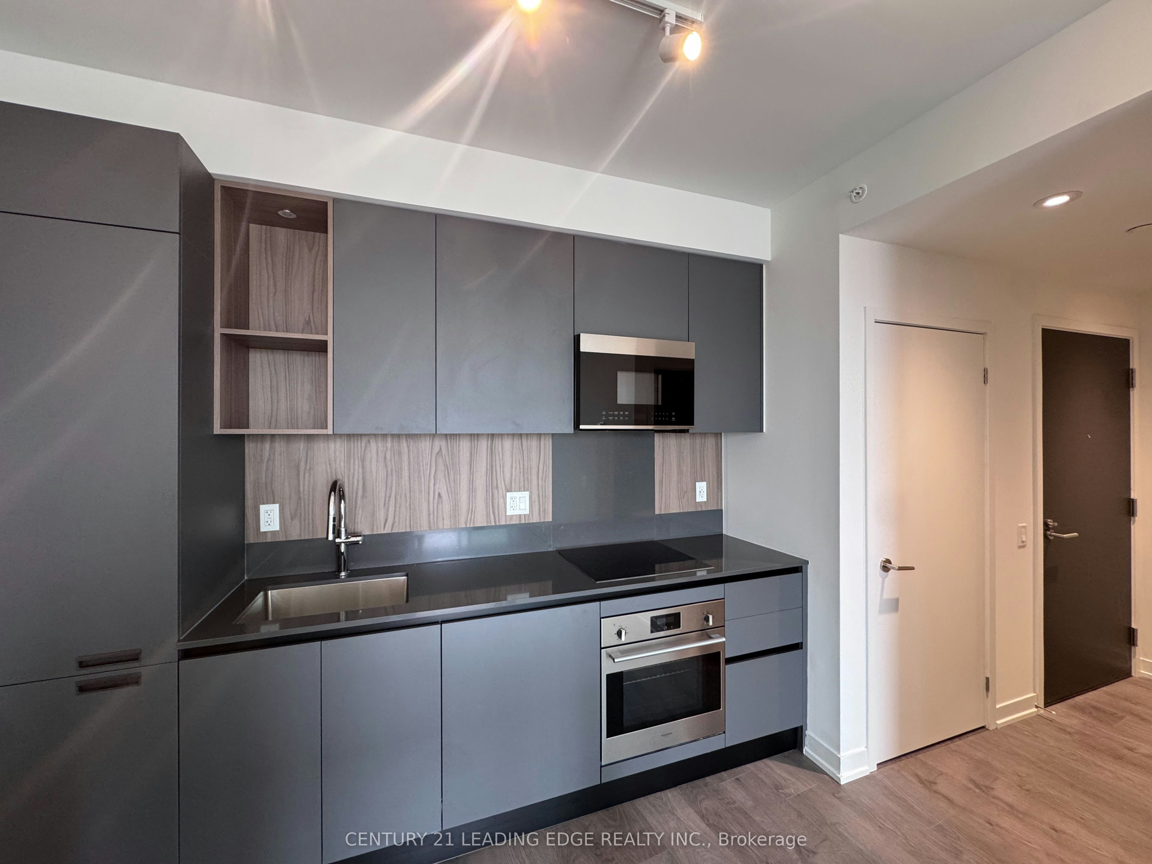 1606-39 Mary Street, Barrie, ON, L4N 1S9 - 10