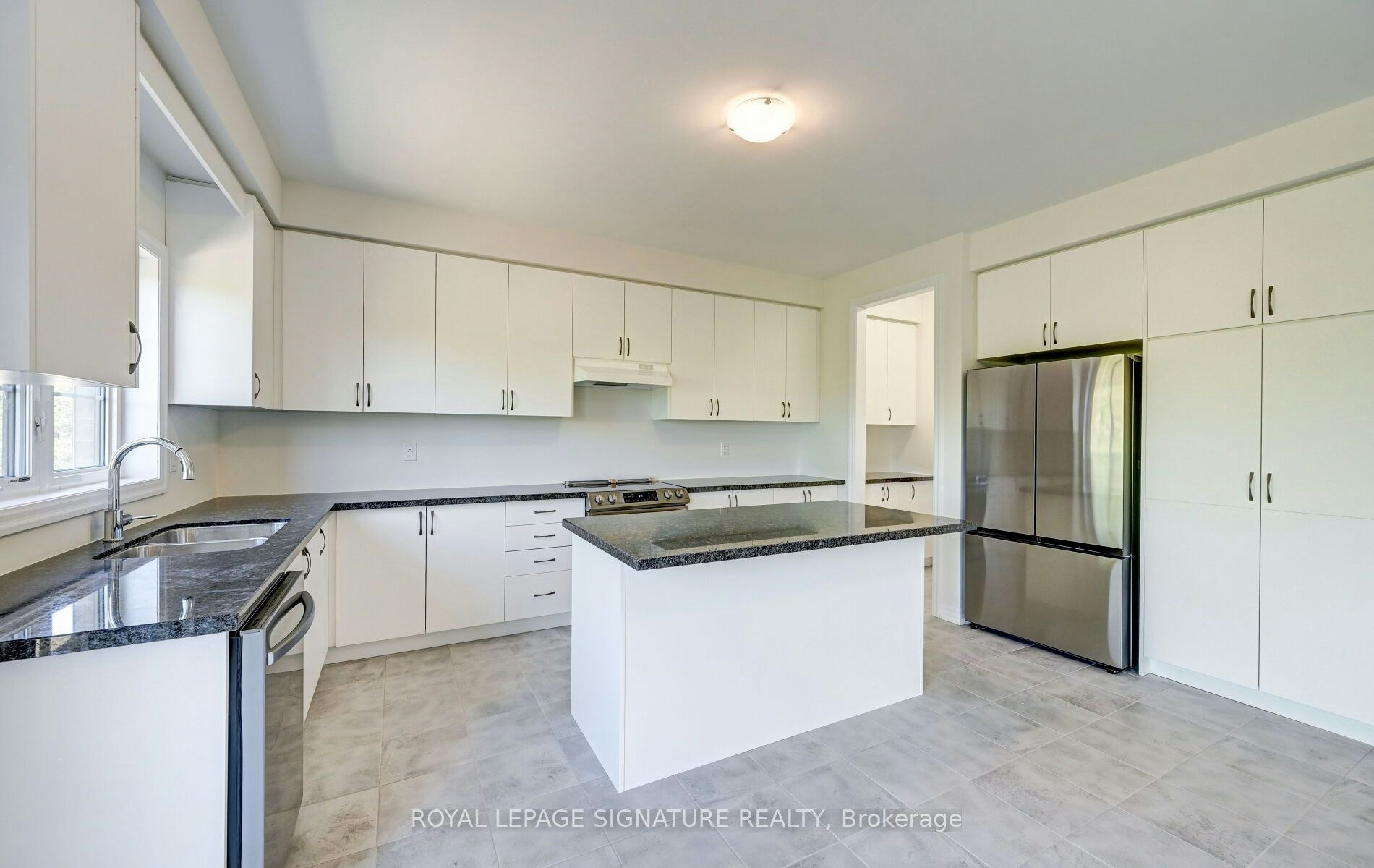 205 Warden Street, Clearview, ON, L0M 1S0 - 11