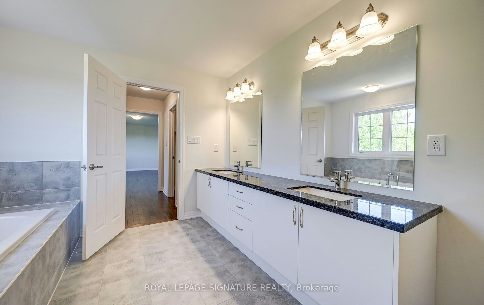 205 Warden Street, Clearview, ON, L0M 1S0 - 32