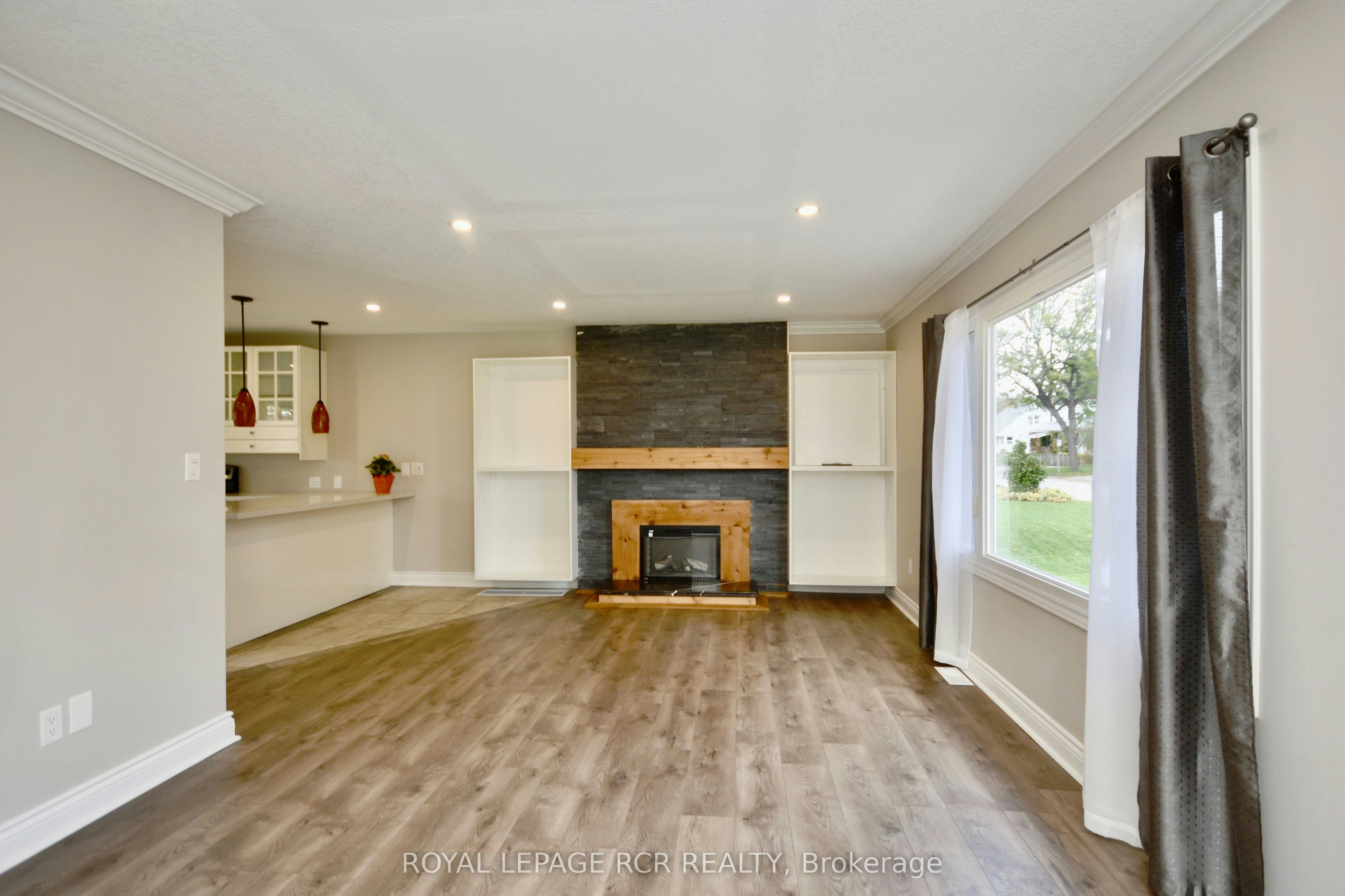 52 Drury Lane, Barrie, ON, L4M 3C8 - 8
