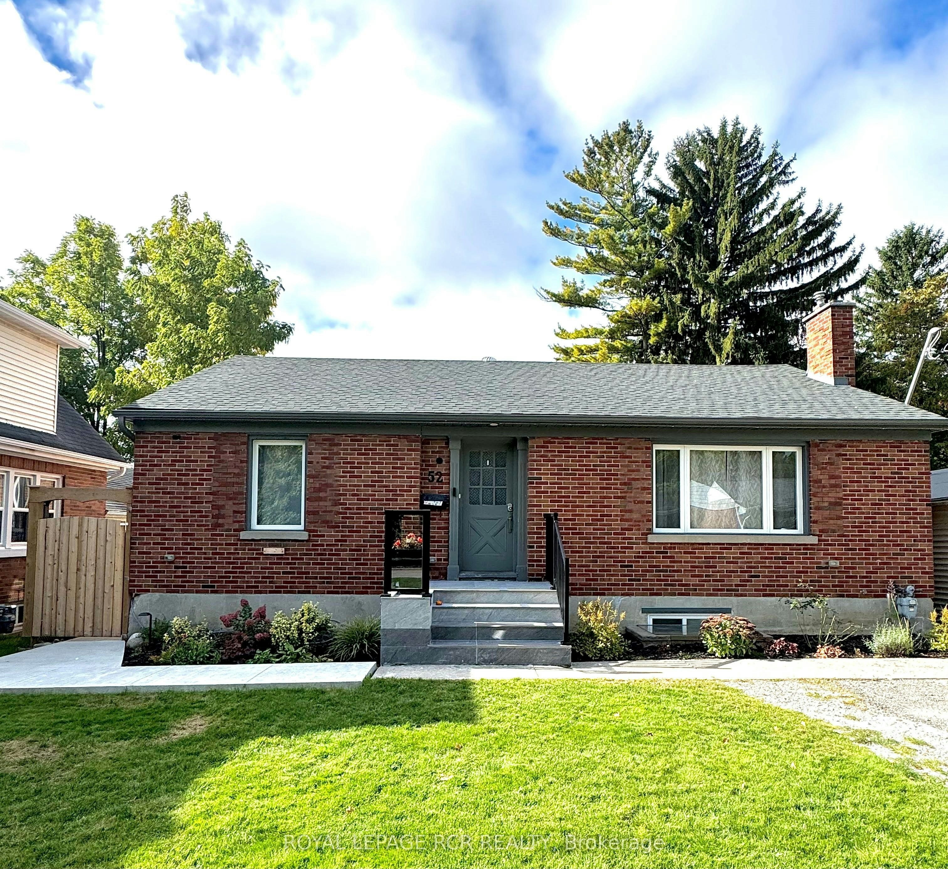 52 Drury Lane, Barrie, ON, L4M 3C8