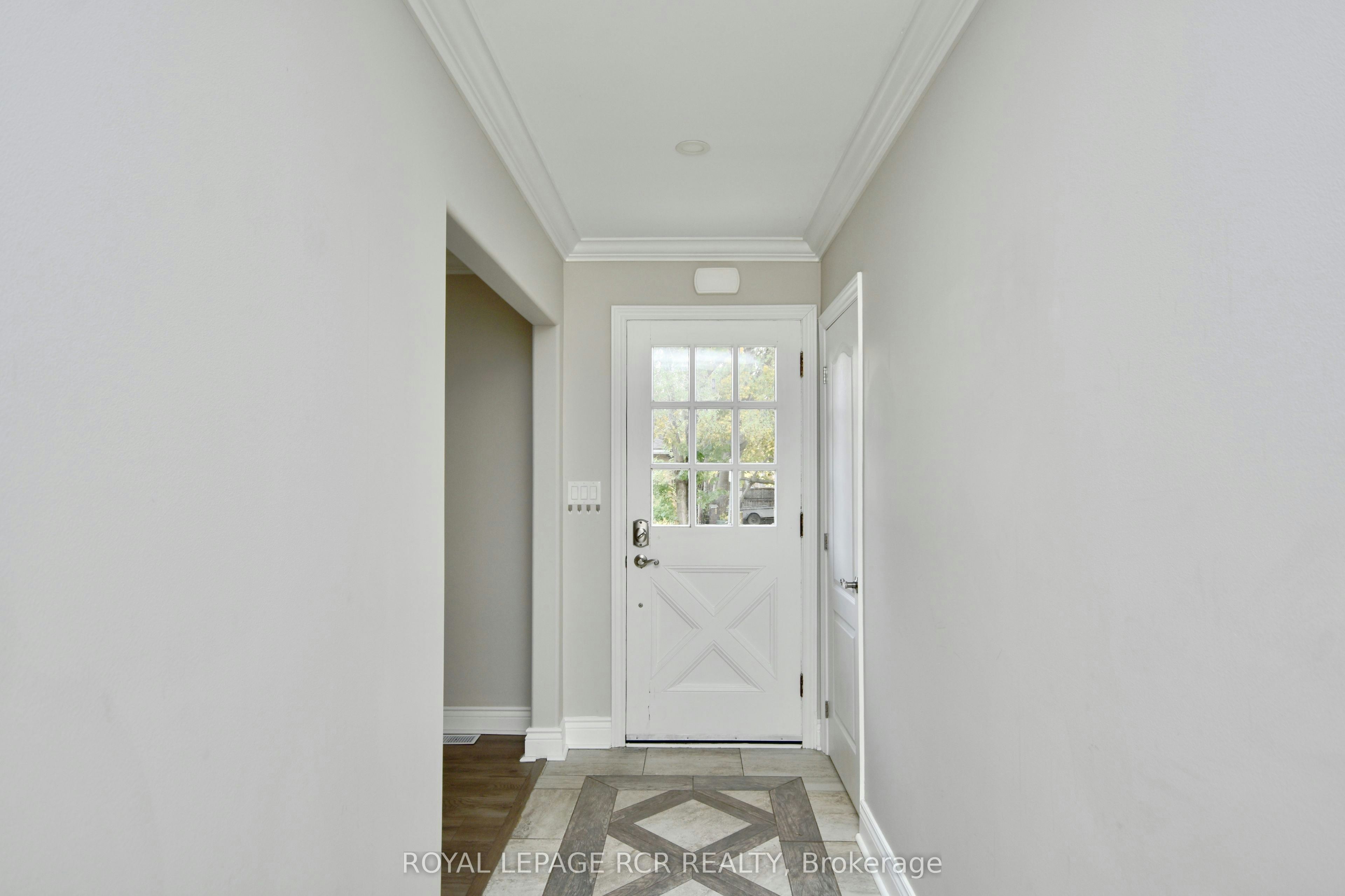 52 Drury Lane, Barrie, ON, L4M 3C8 - 7
