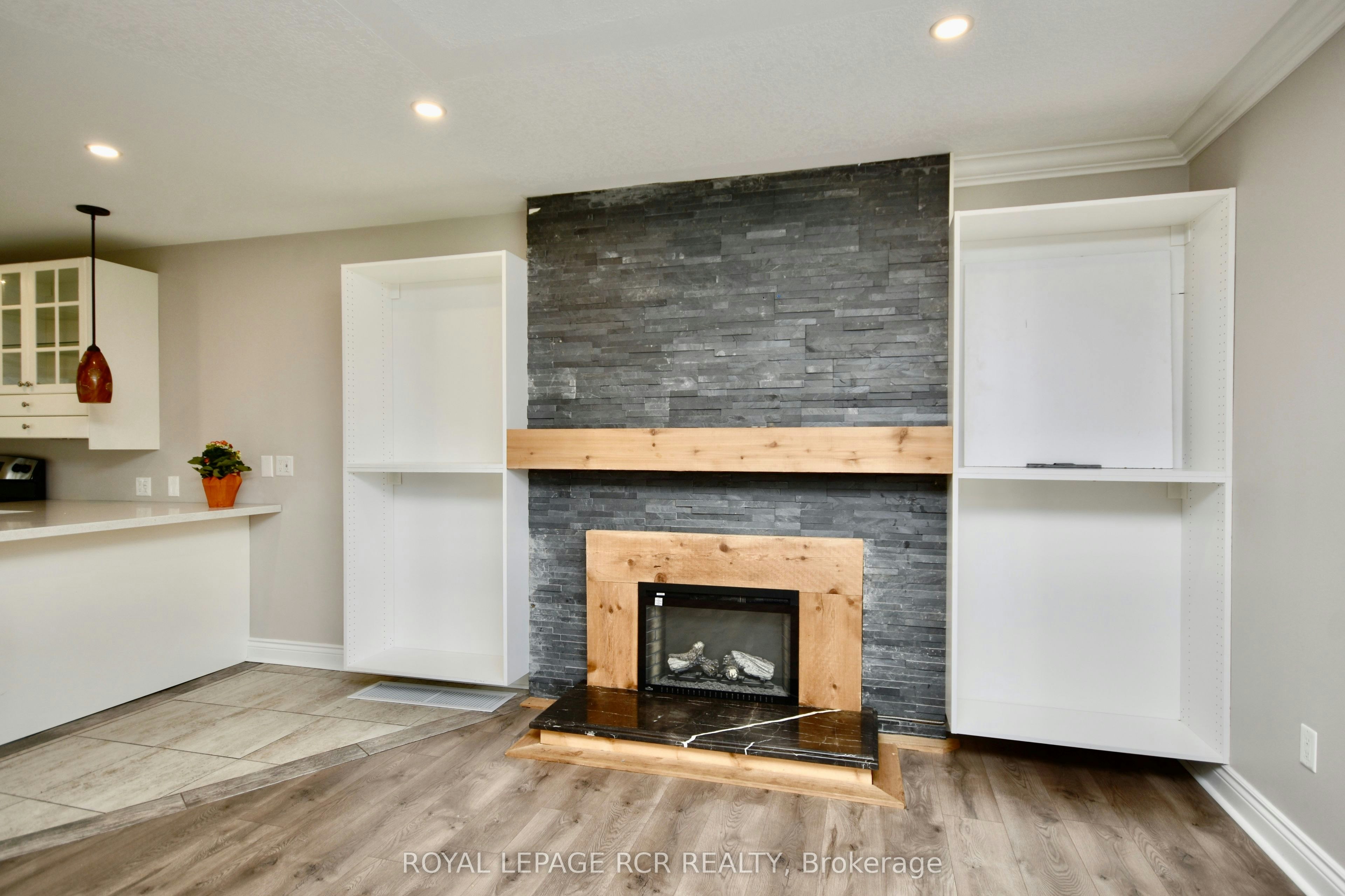 52 Drury Lane, Barrie, ON, L4M 3C8 - 9