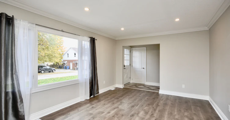 52 Drury Lane, Barrie, ON, L4M 3C8 - 6