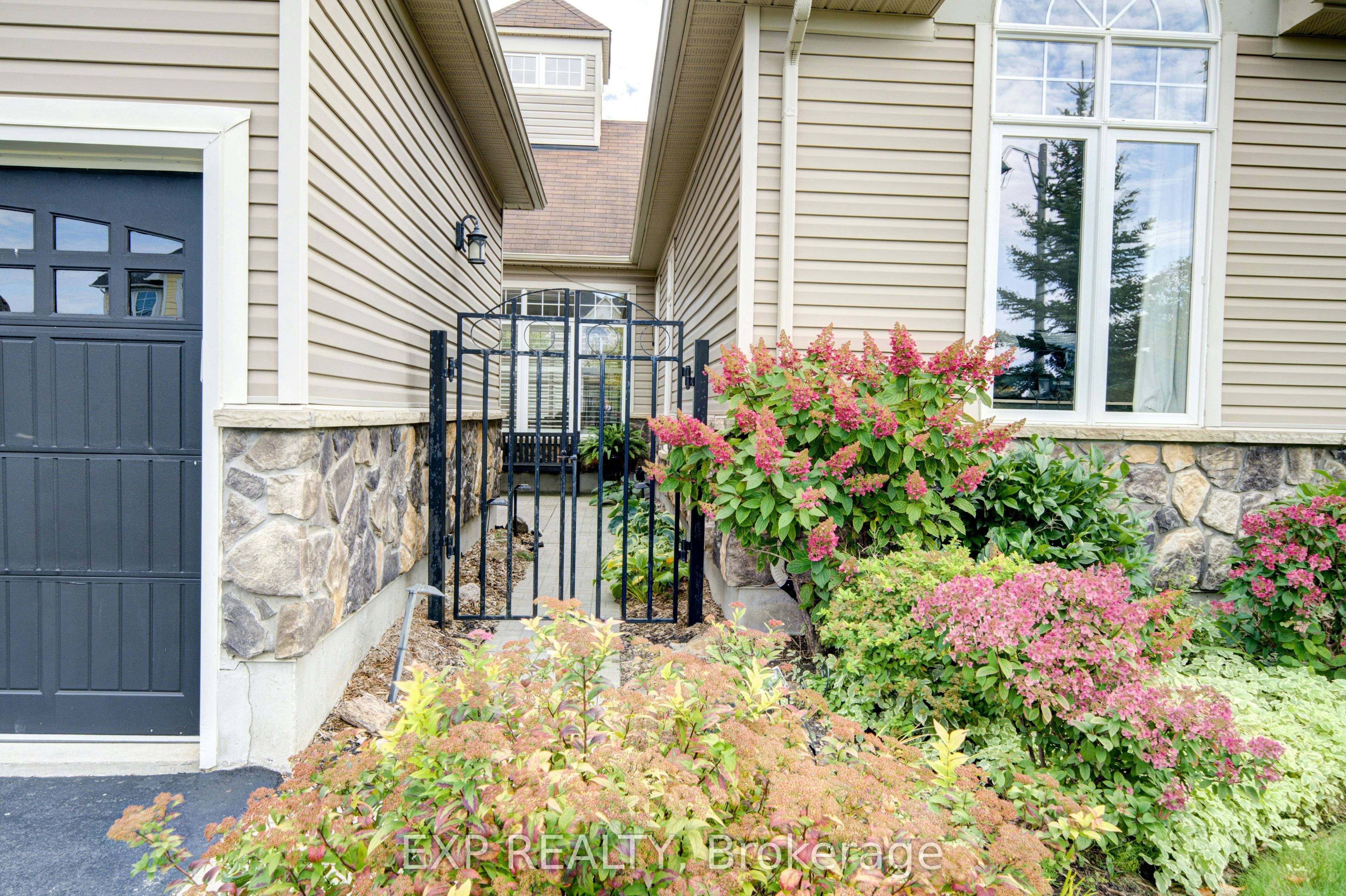1 Silver Crescent, Collingwood, ON, L9Y 0G1 - 2