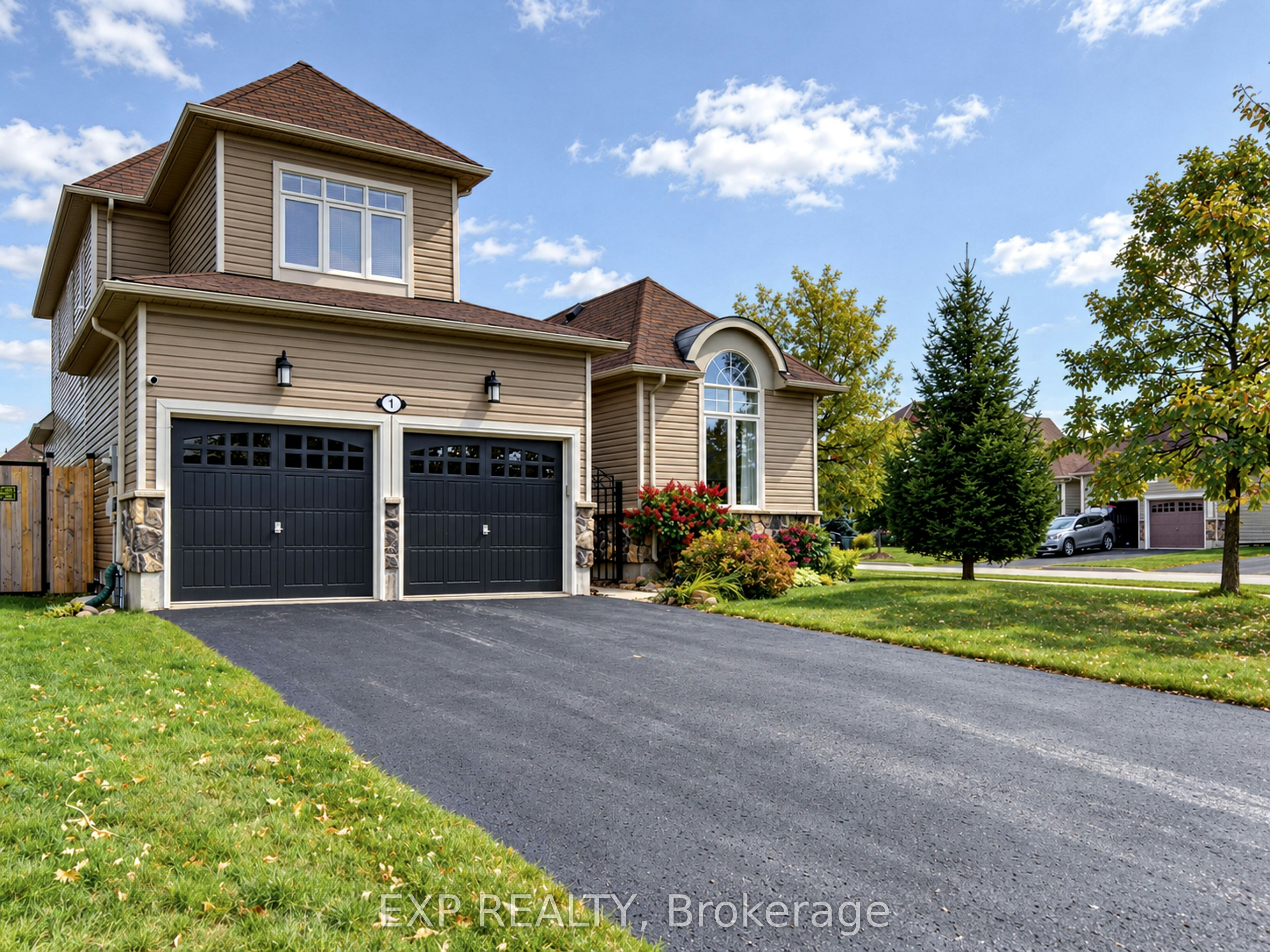 1 Silver Crescent, Collingwood, ON, L9Y 0G1