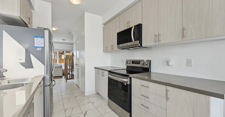 11 Turnberry Lane, Barrie, ON, L9J 0M8 - 4