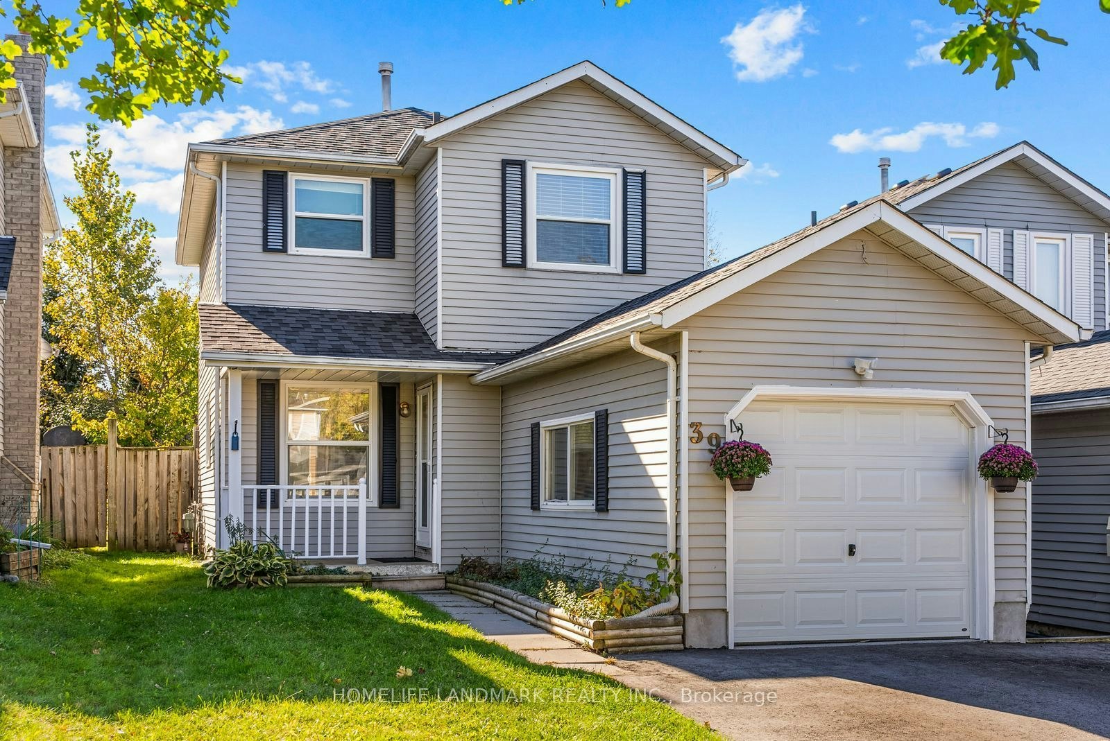 39 D'ambrosio Drive, Barrie, ON, L4N 6V6