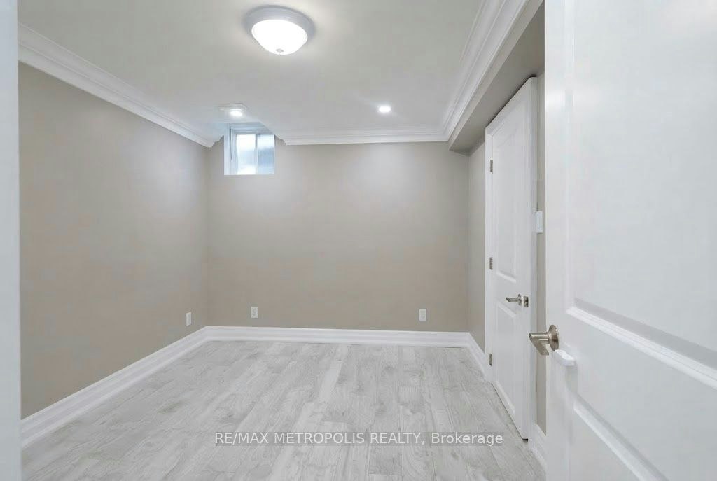 BSMT-121 Livingstone Street E, Barrie, ON, L4M 6X5 - 9