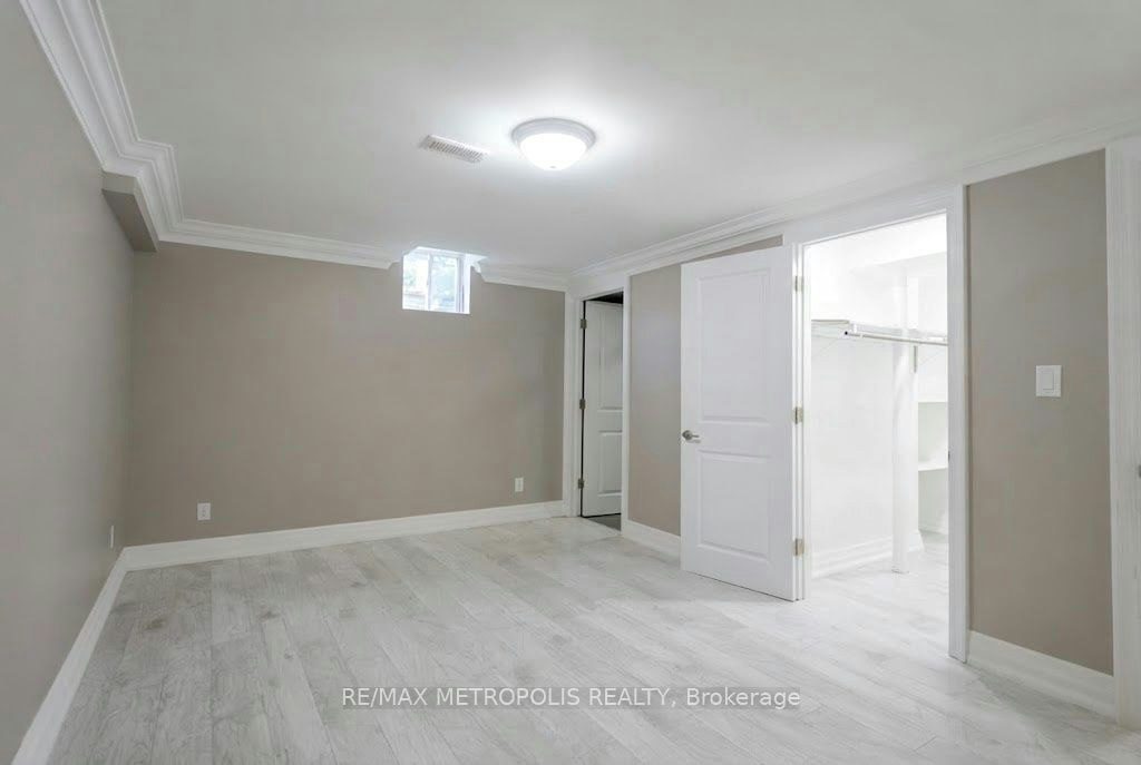BSMT-121 Livingstone Street E, Barrie, ON, L4M 6X5 - 11