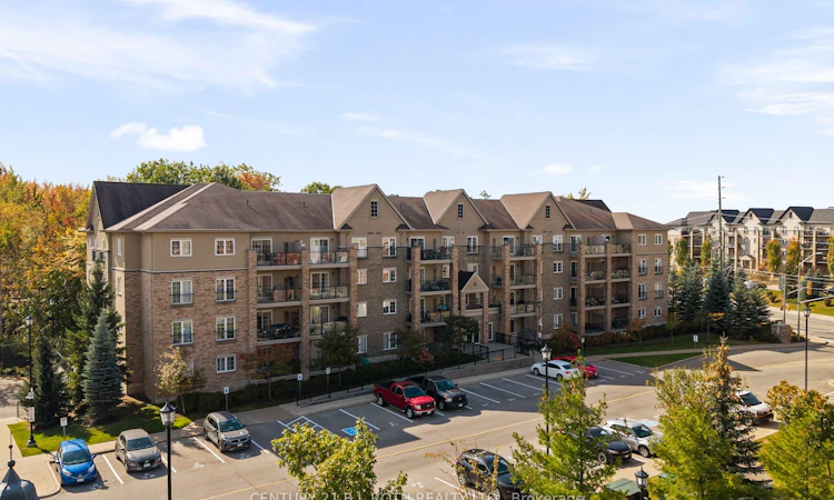 303-41 Ferndale Drive S