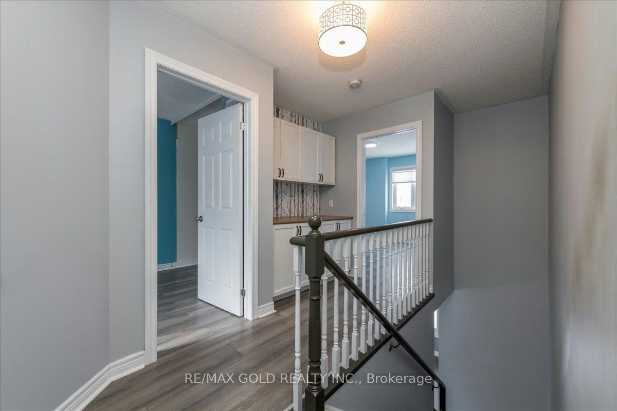 117 Bentley Crescent, Barrie, ON, L4N 0Z1 - 12