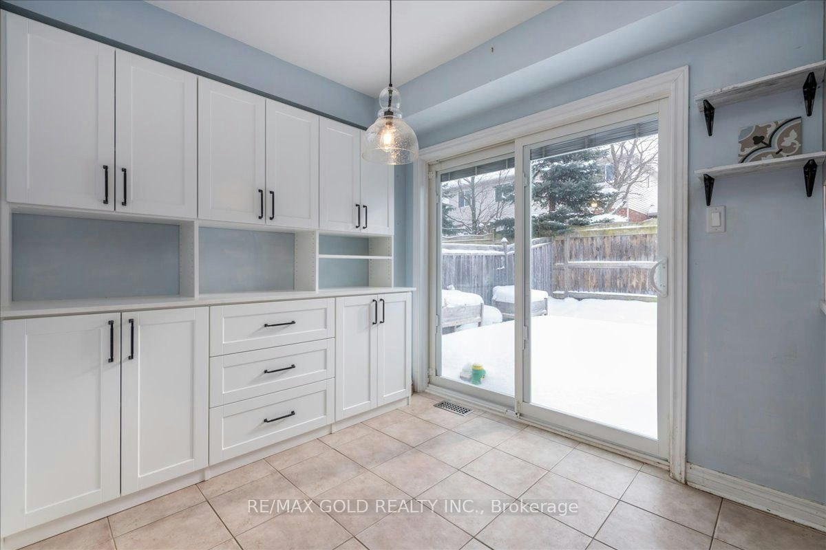 117 Bentley Crescent, Barrie, ON, L4N 0Z1 - 5