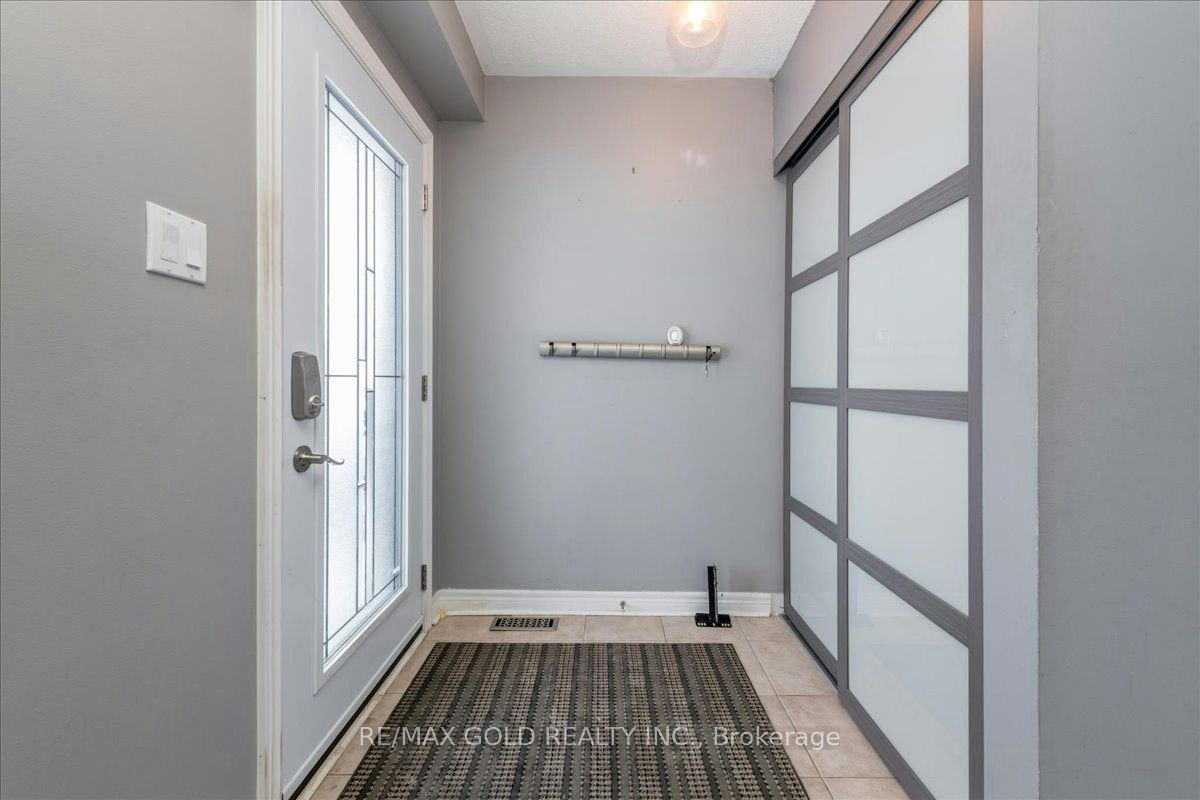 117 Bentley Crescent, Barrie, ON, L4N 0Z1 - 2