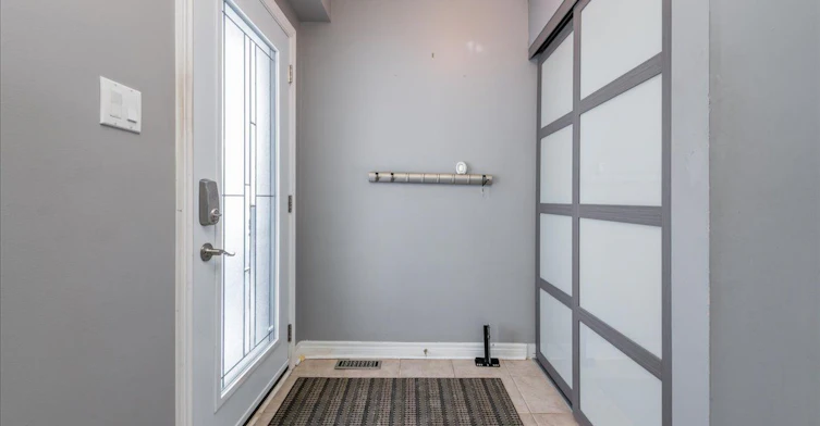 117 Bentley Crescent, Barrie, ON, L4N 0Z1 - 2