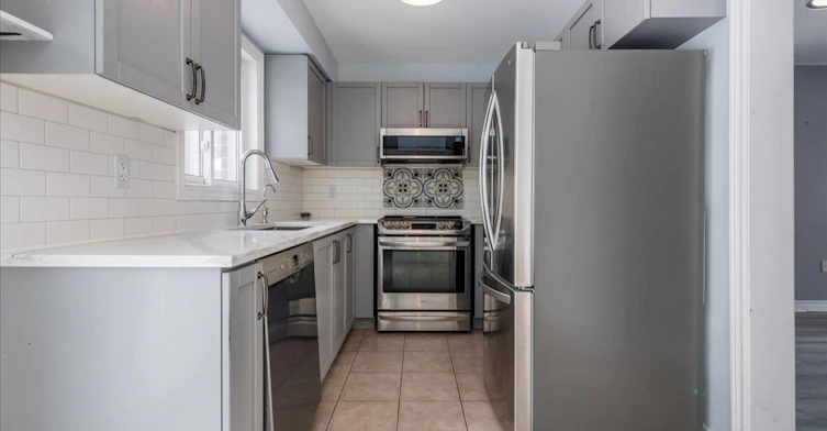 117 Bentley Crescent, Barrie, ON, L4N 0Z1 - 6