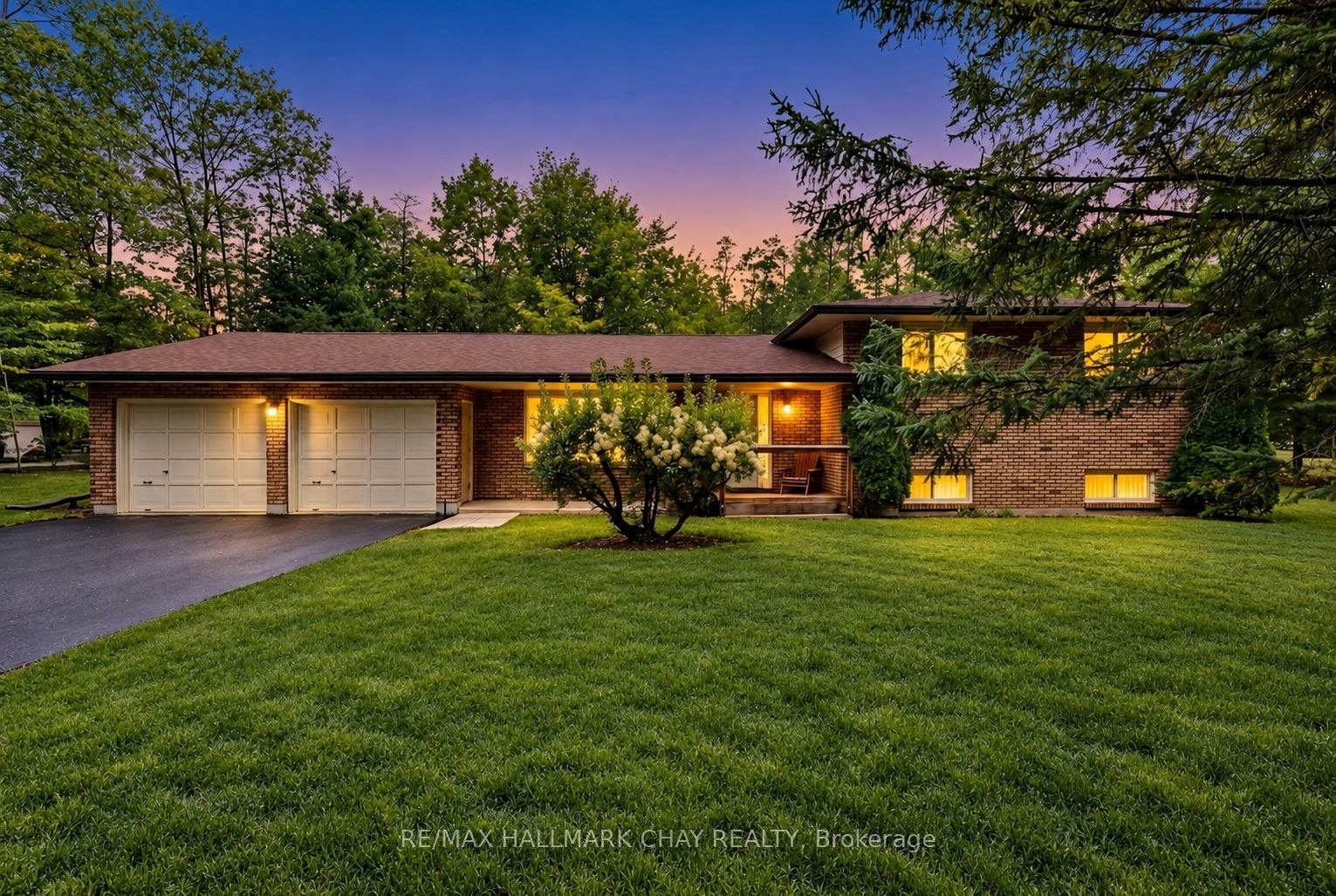 4 Binnie Drive, Springwater, ON, L9X 0C4