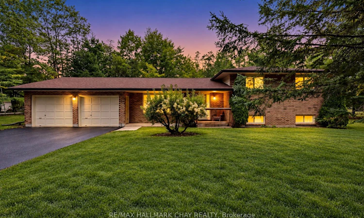 4 Binnie Drive