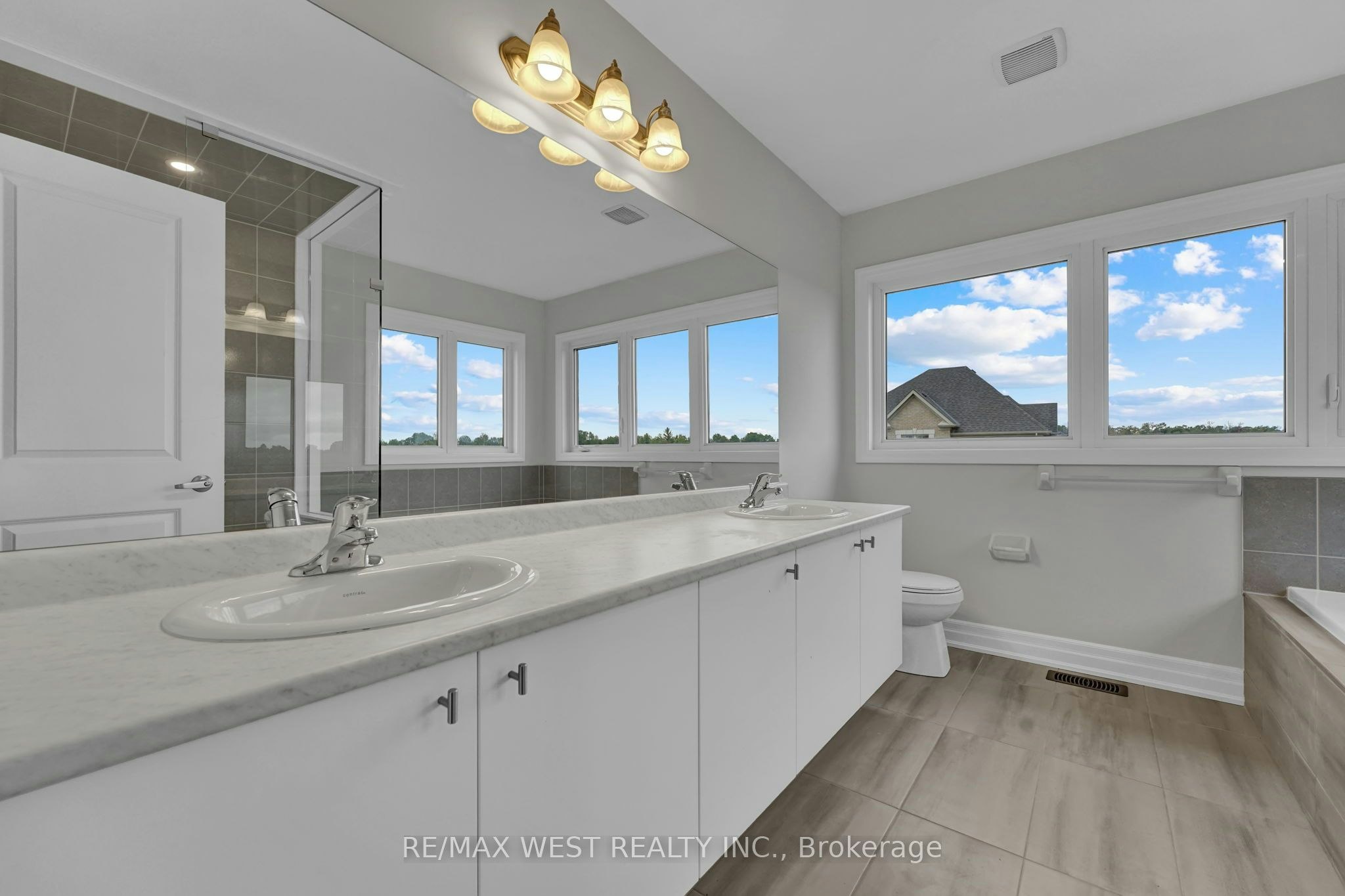 160 Union Boulevard, Wasaga Beach, ON, L0M 1S0 - 32