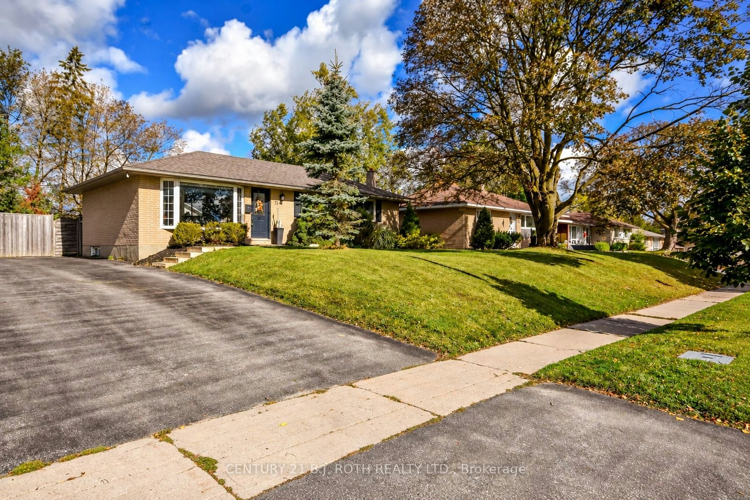 74 Rose Street, Barrie, ON, L4M 2T2