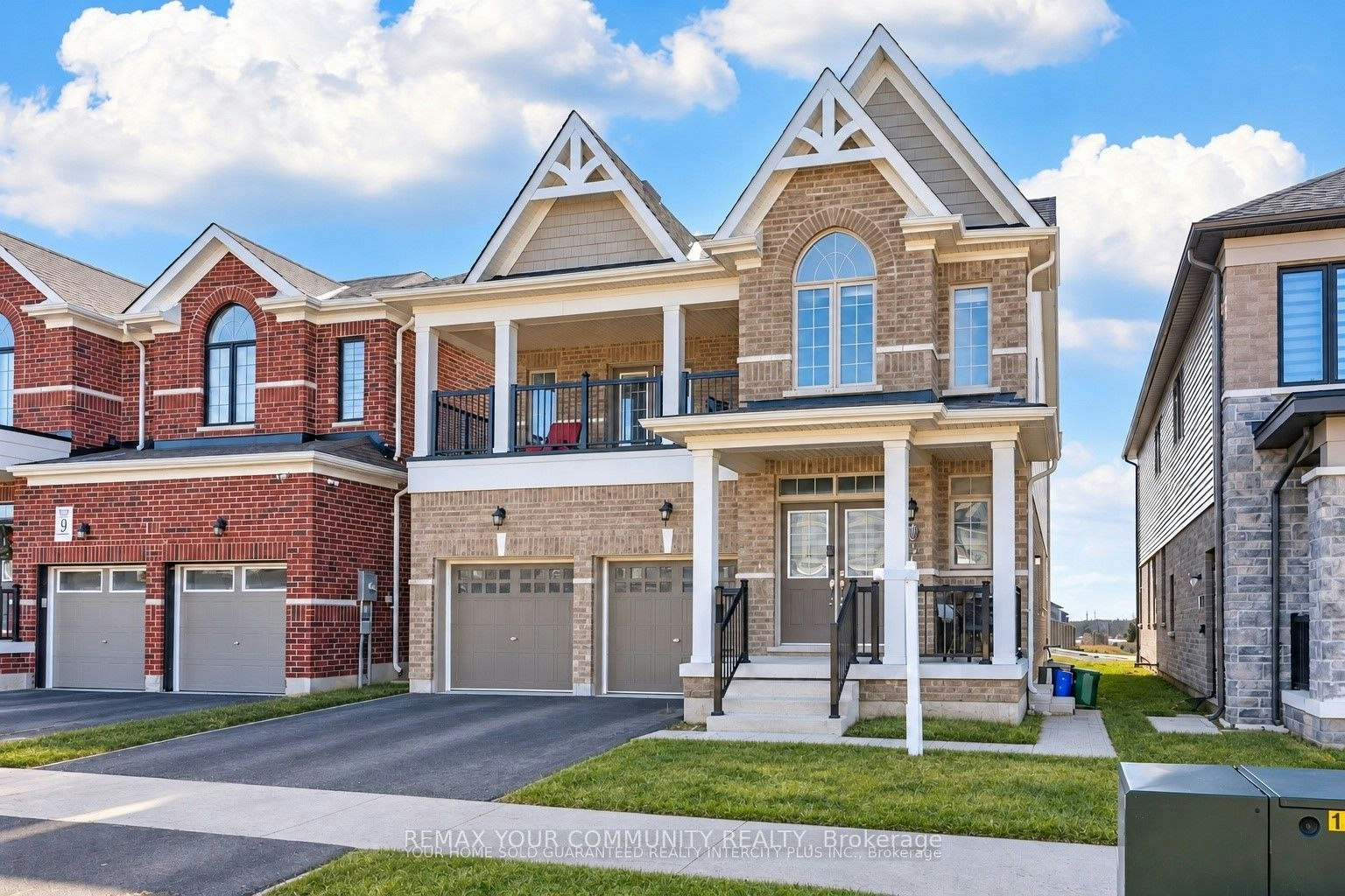 15 Valleybrook Road, Barrie, ON, L9J 0L4