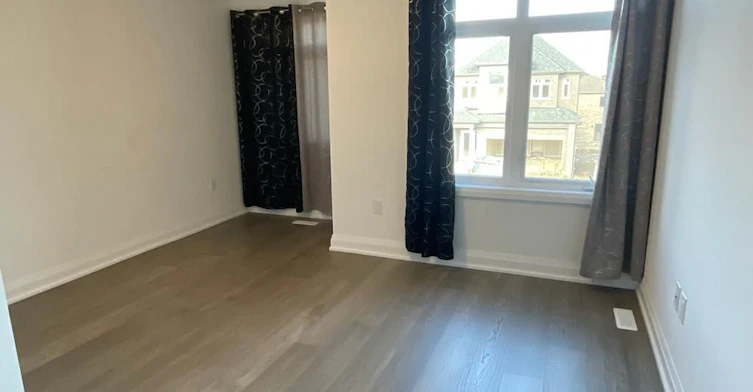15 Barnyard Trail, Barrie, ON, L9J 0Y1 - 10