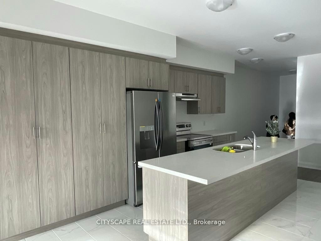 15 Barnyard Trail, Barrie, ON, L9J 0Y1 - 4