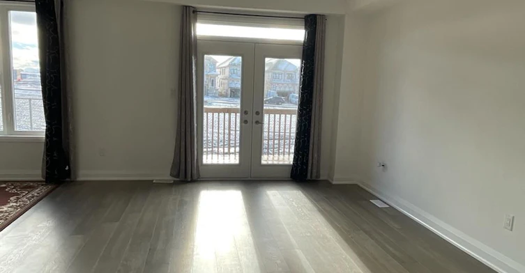 15 Barnyard Trail, Barrie, ON, L9J 0Y1 - 7