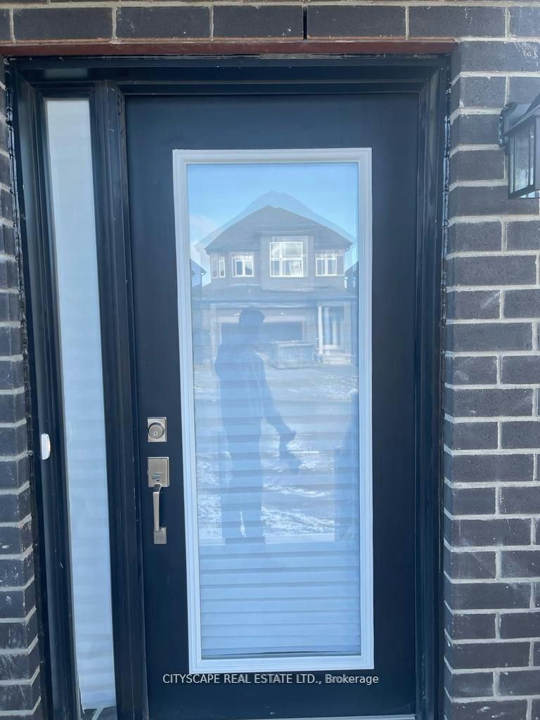 15 Barnyard Trail, Barrie, ON, L9J 0Y1 - 3