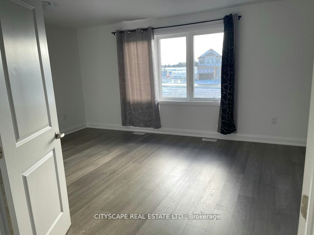 15 Barnyard Trail, Barrie, ON, L9J 0Y1 - 9