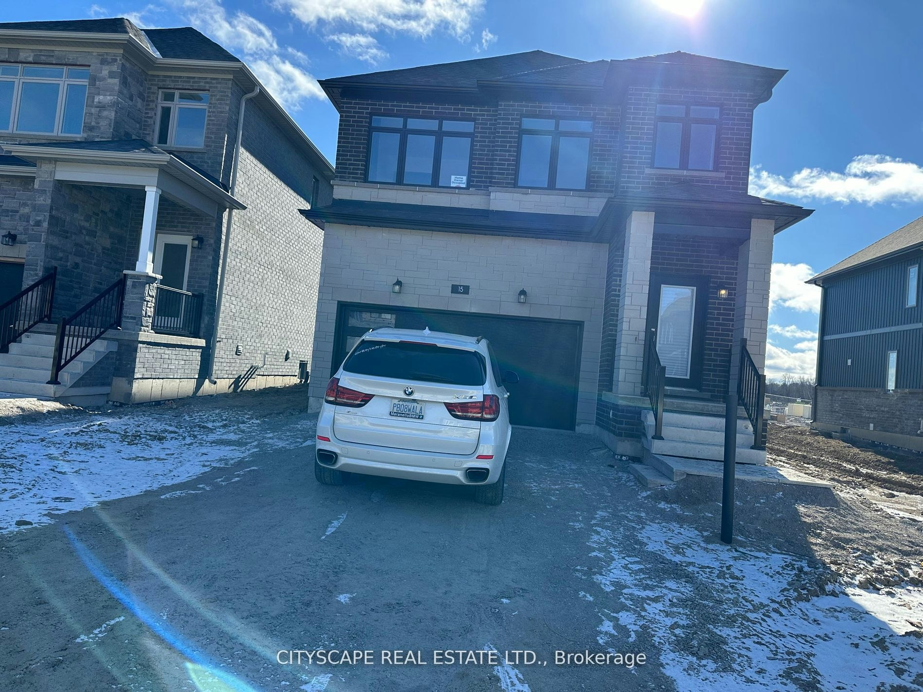 15 Barnyard Trail, Barrie, ON, L9J 0Y1
