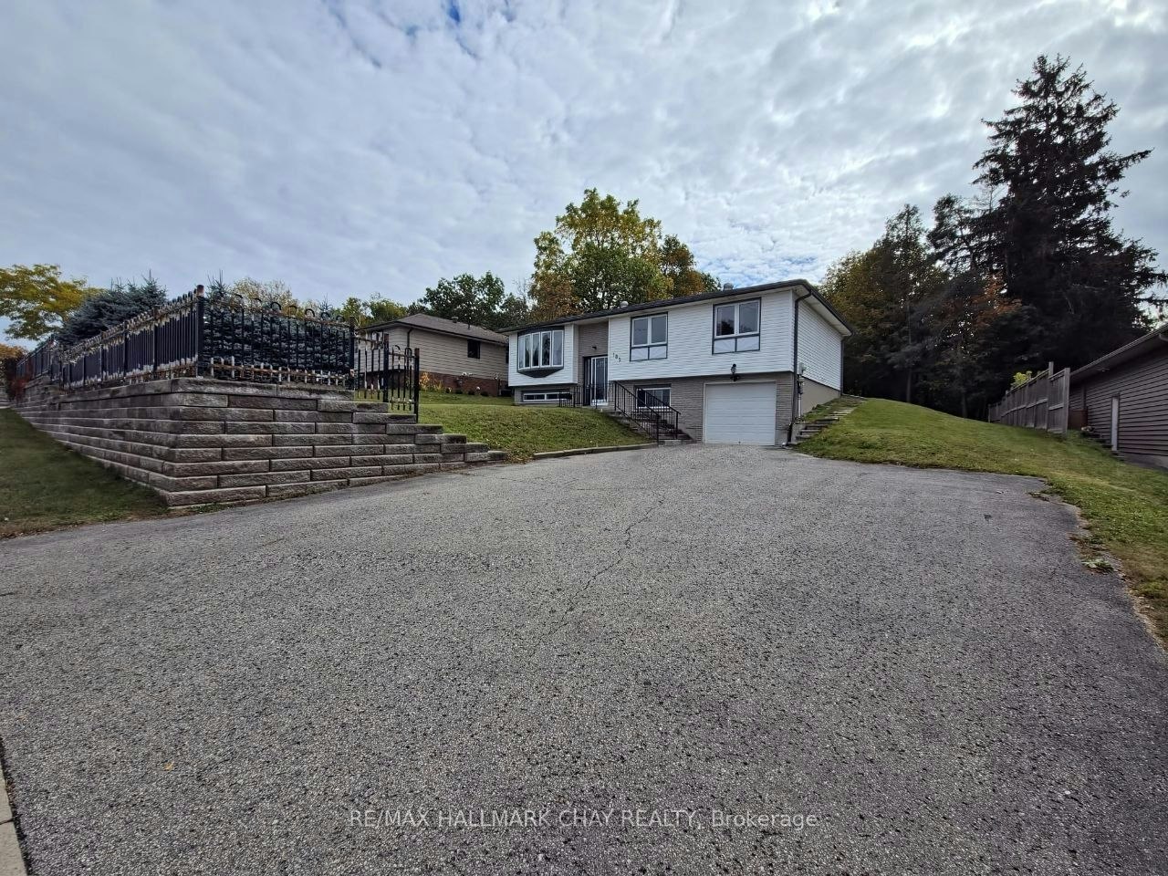 185 Ardagh Road, Barrie, ON, L4N 3V5