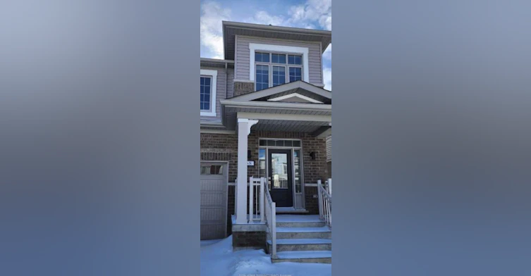68 Copperhill Heights, Barrie, ON, L9J 0K6