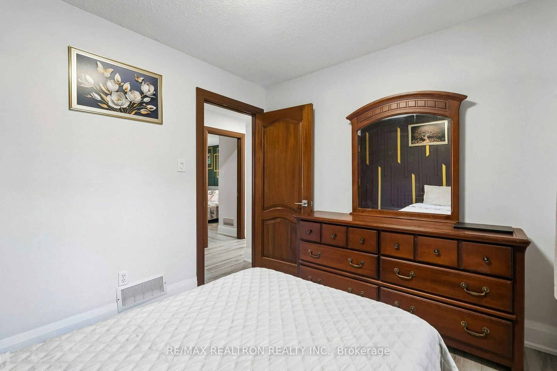 Upper-101 Marshall Street, Barrie, ON, L4N 4K7 - 22