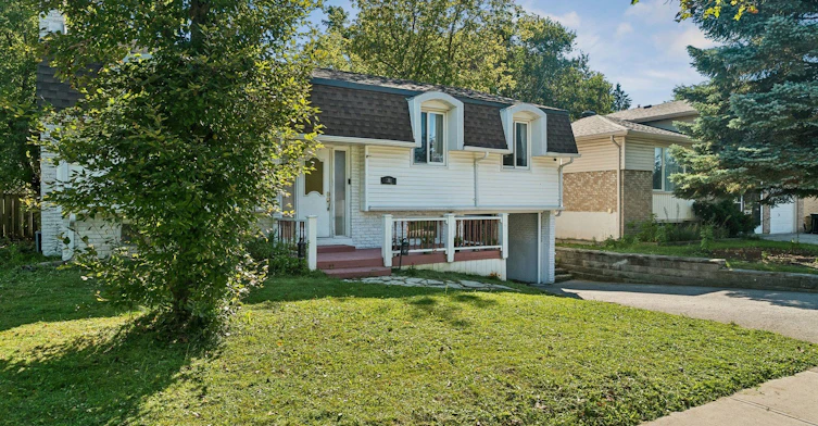Upper-101 Marshall Street, Barrie, ON, L4N 4K7 - 2