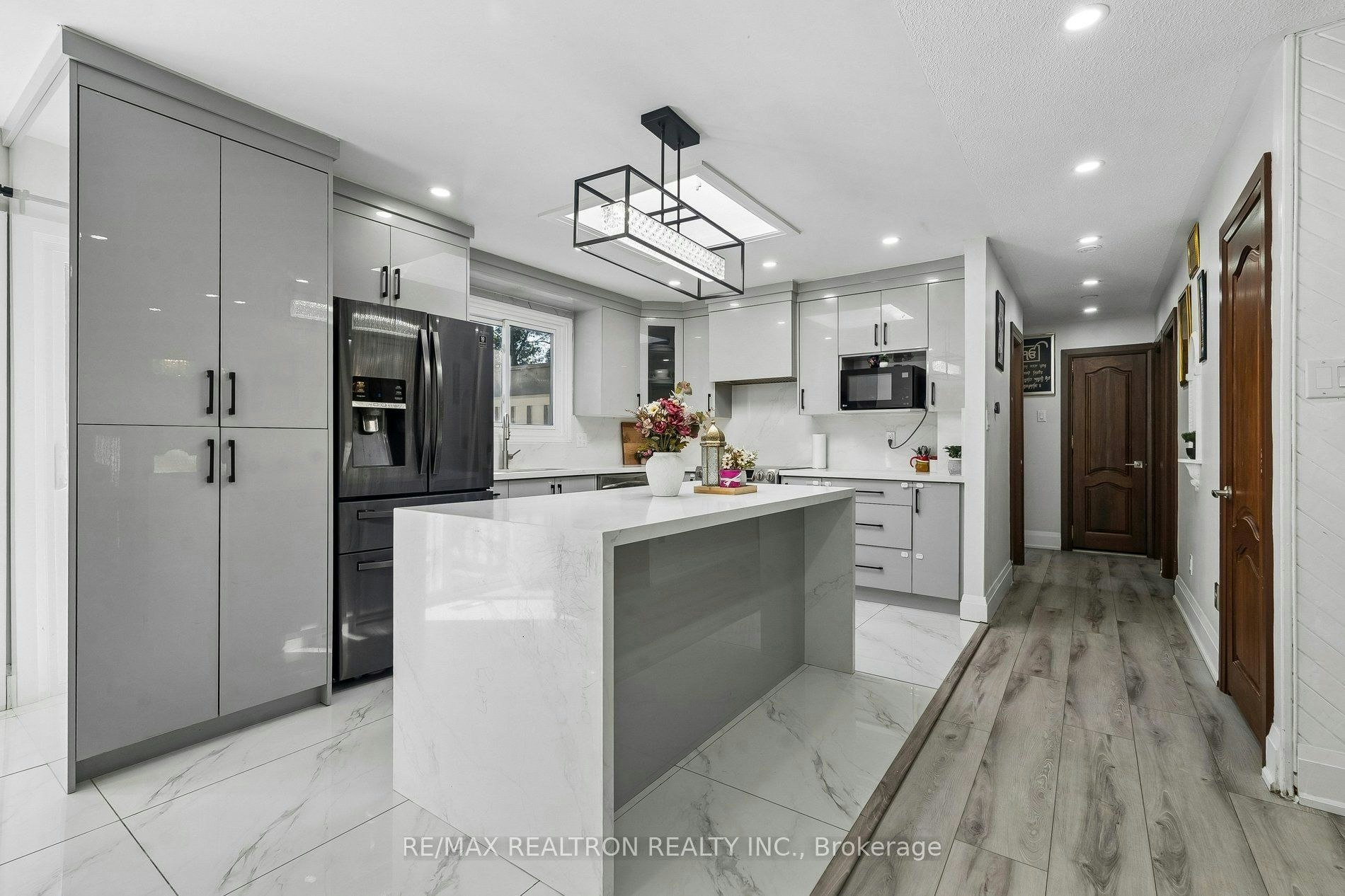 Upper-101 Marshall Street, Barrie, ON, L4N 4K7 - 18