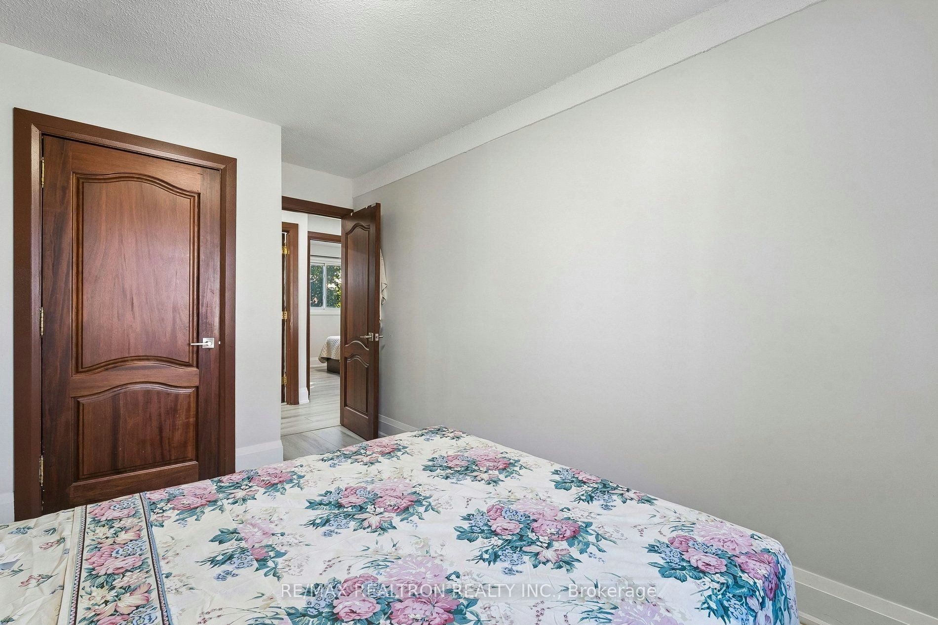 Upper-101 Marshall Street, Barrie, ON, L4N 4K7 - 25