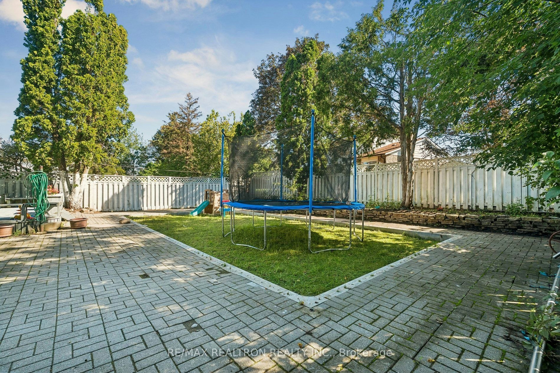 Upper-101 Marshall Street, Barrie, ON, L4N 4K7 - 36