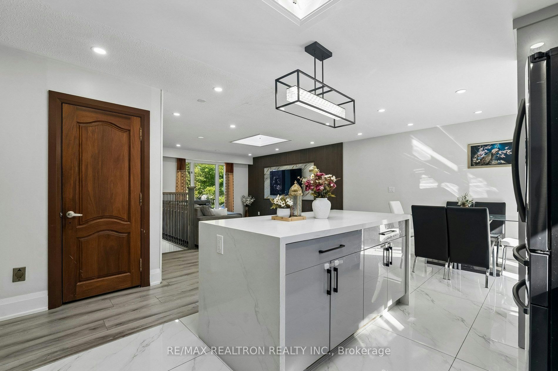 Upper-101 Marshall Street, Barrie, ON, L4N 4K7 - 15