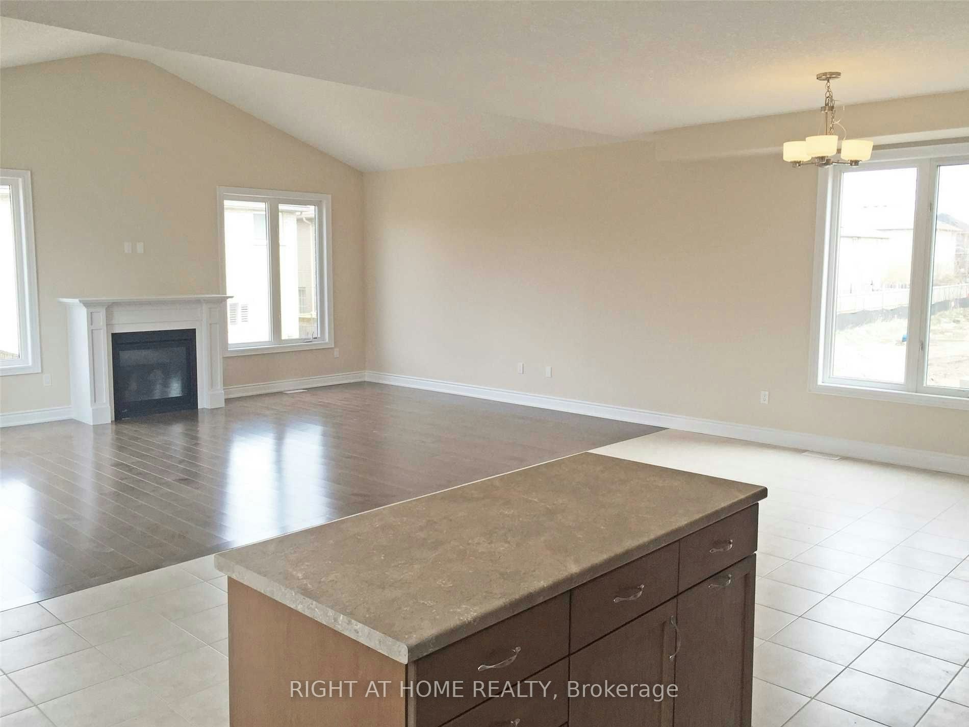 42 Booth Lane, Barrie, ON, L4N 0S4 - 7