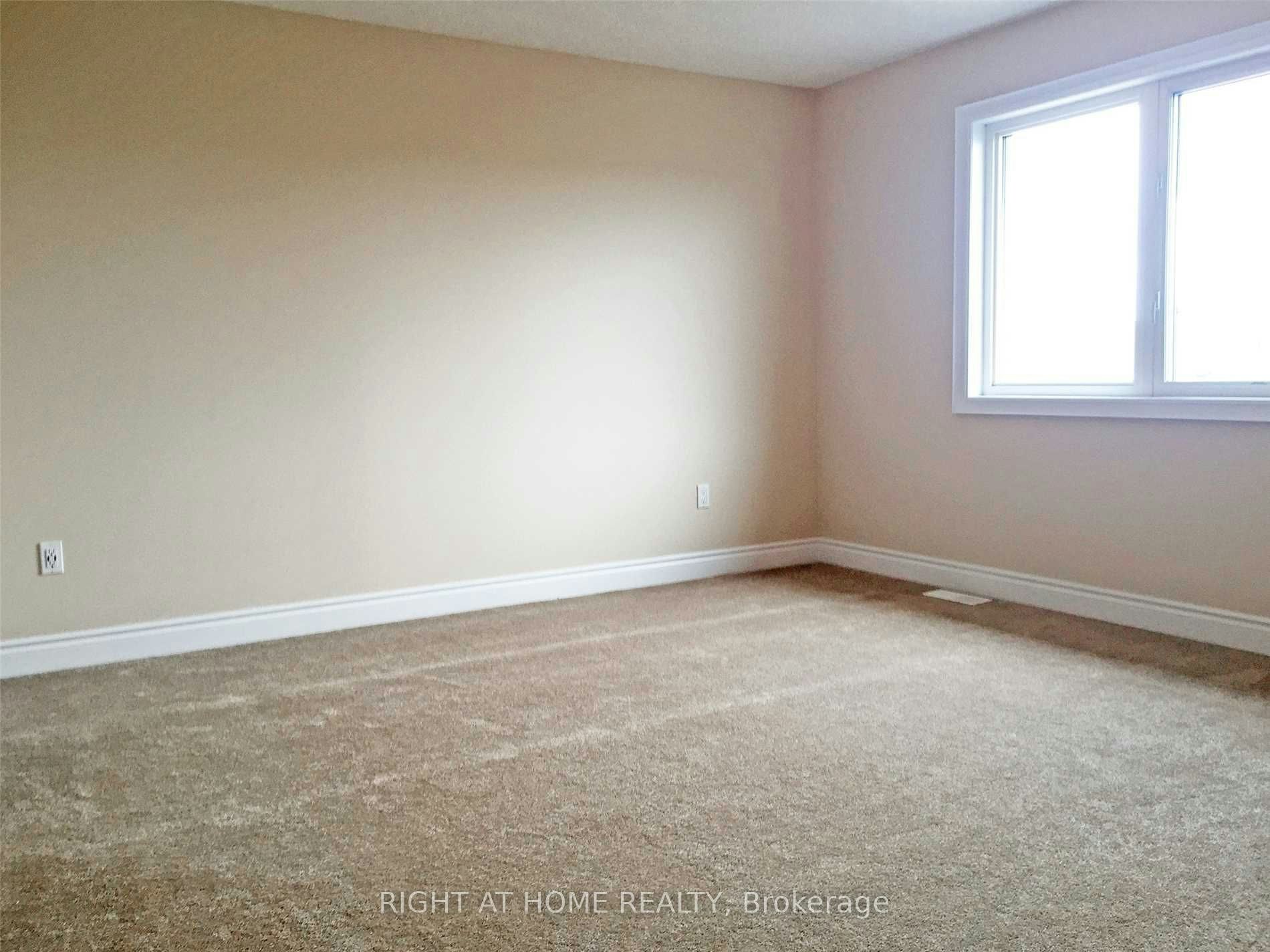 42 Booth Lane, Barrie, ON, L4N 0S4 - 12