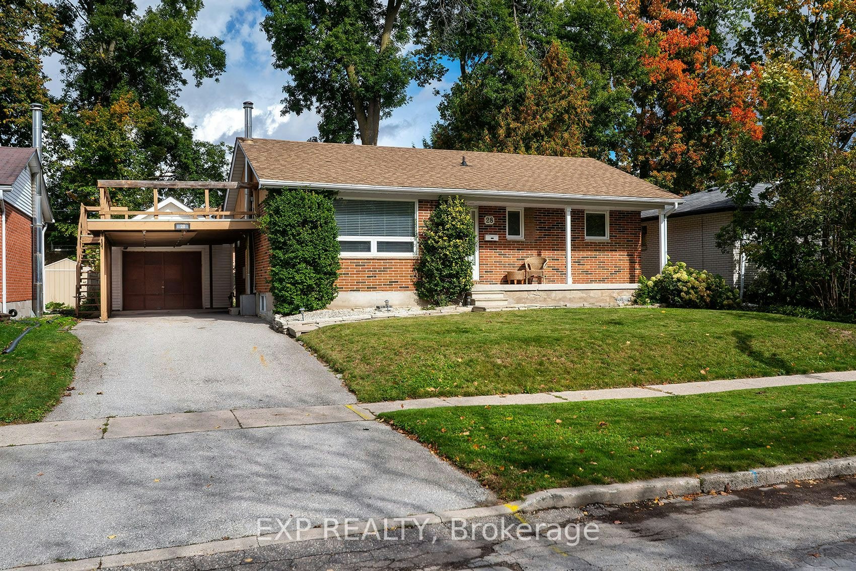 28 Alexander Avenue, Barrie, ON, L4M 2B4
