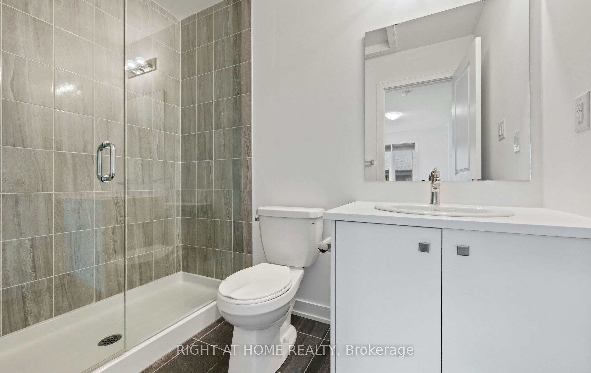 13 Magnolia Lane, Barrie, ON, L9J 0N9 - 28