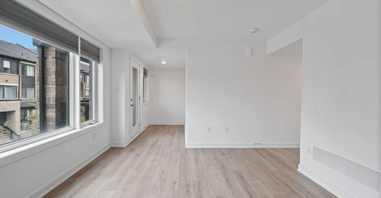 13 Magnolia Lane, Barrie, ON, L9J 0N9 - 9