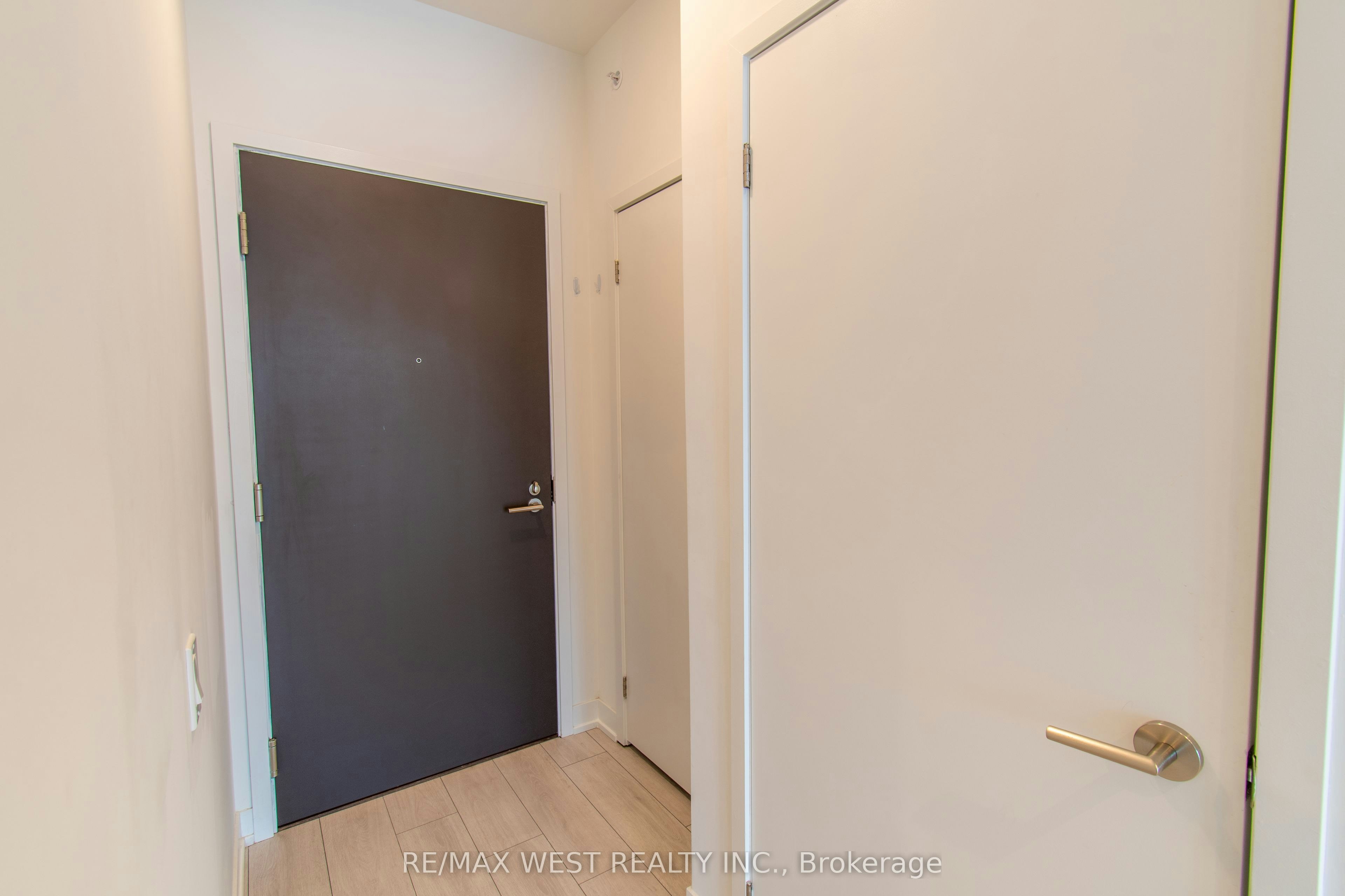 1210-39 Mary Street, Barrie, ON, L4N 1S9 - 4