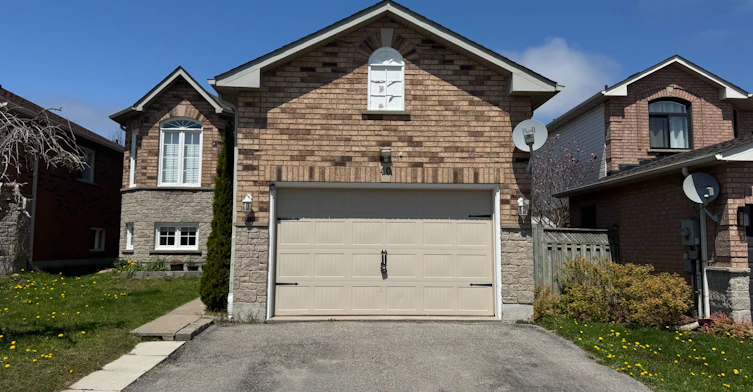 Lower-40 Leslie Avenue, Barrie, ON, L4N 9P1