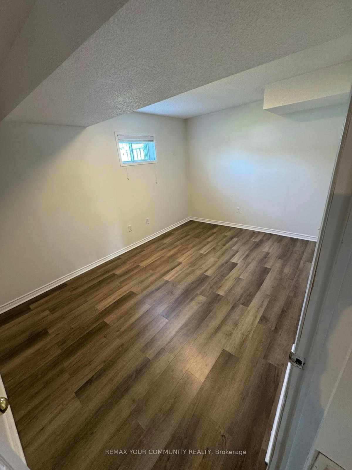 Lower-40 Leslie Avenue, Barrie, ON, L4N 9P1 - 3